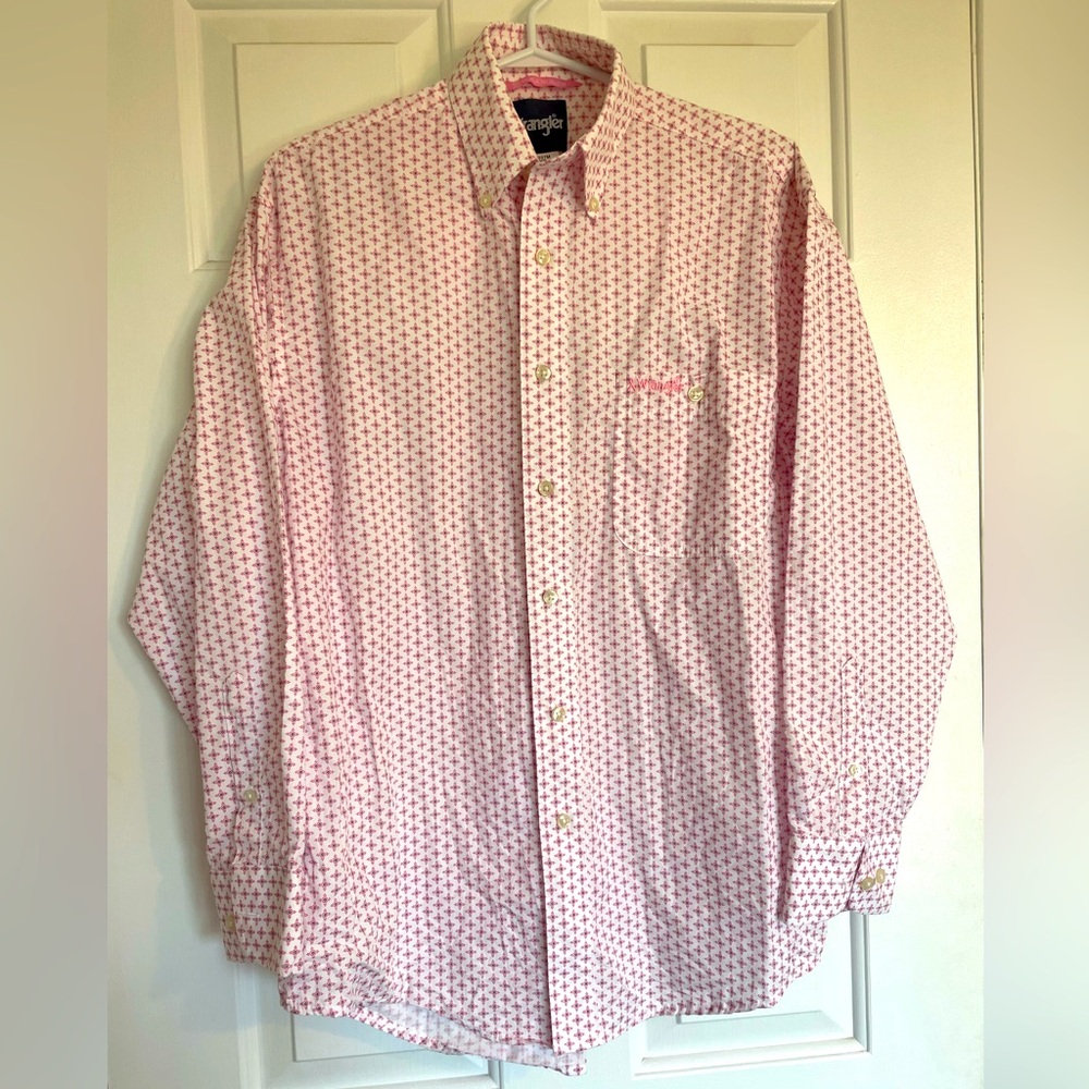 Wrangler Pink Breast Cancer Awareness Button-Down Collared Shirt - Size small